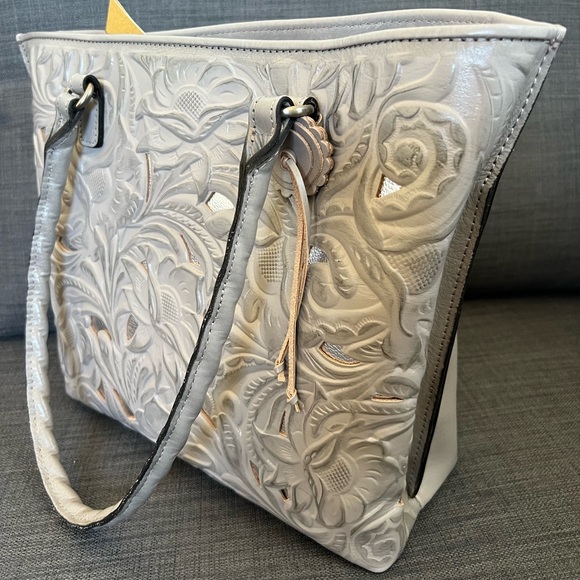 NWT PATRICIA NASH ADELINE TOTE HANDBAG TOOLED LEATHER - Picture 2 of 16